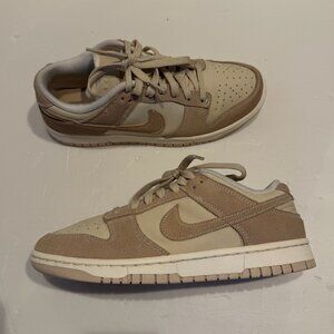 Nike Dunk Low SE "Sanddrift" Women's Size 9 Tan And White. Excellent Condition